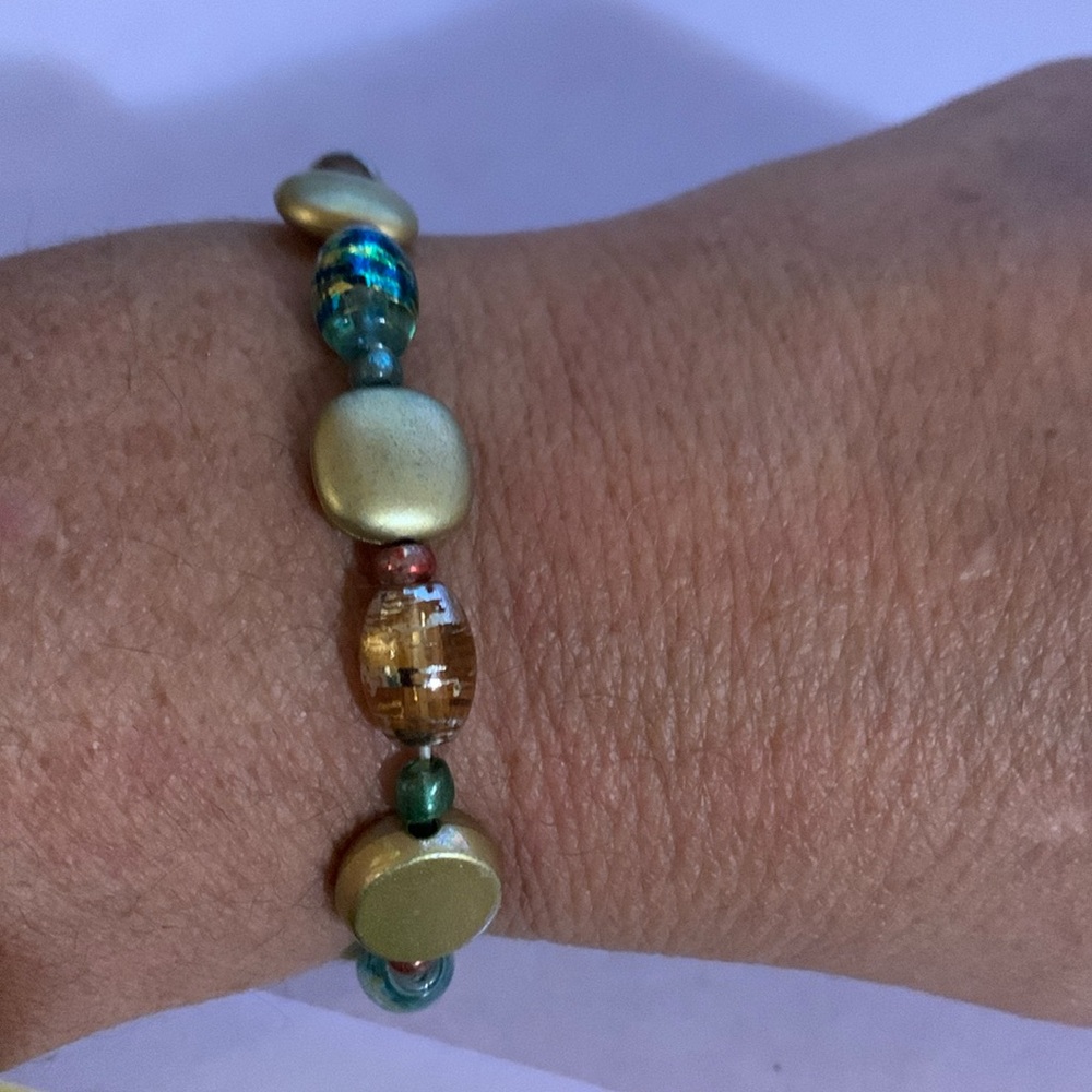 Beautiful stretch bracelet